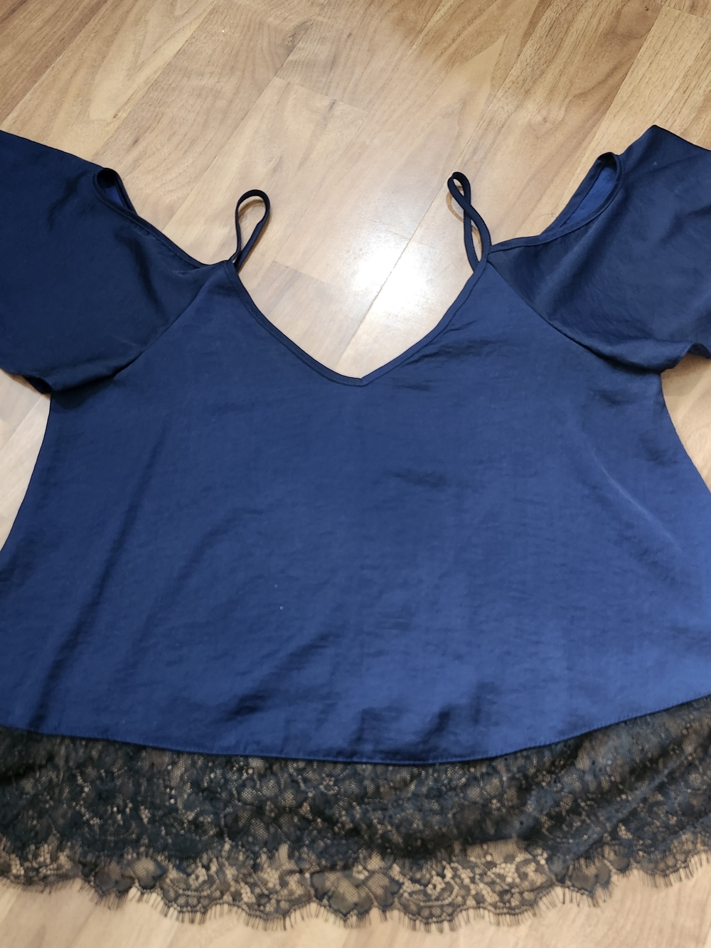 ASOS Navy Blue Satin & Black Lace Hem Cold Shoulder Top Size 6 EUC